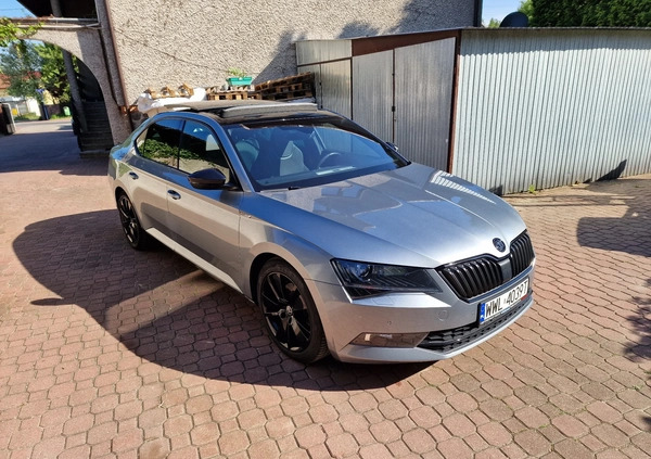 Skoda Superb cena 128000 przebieg: 96400, rok produkcji 2019 z Kobyłka małe 326